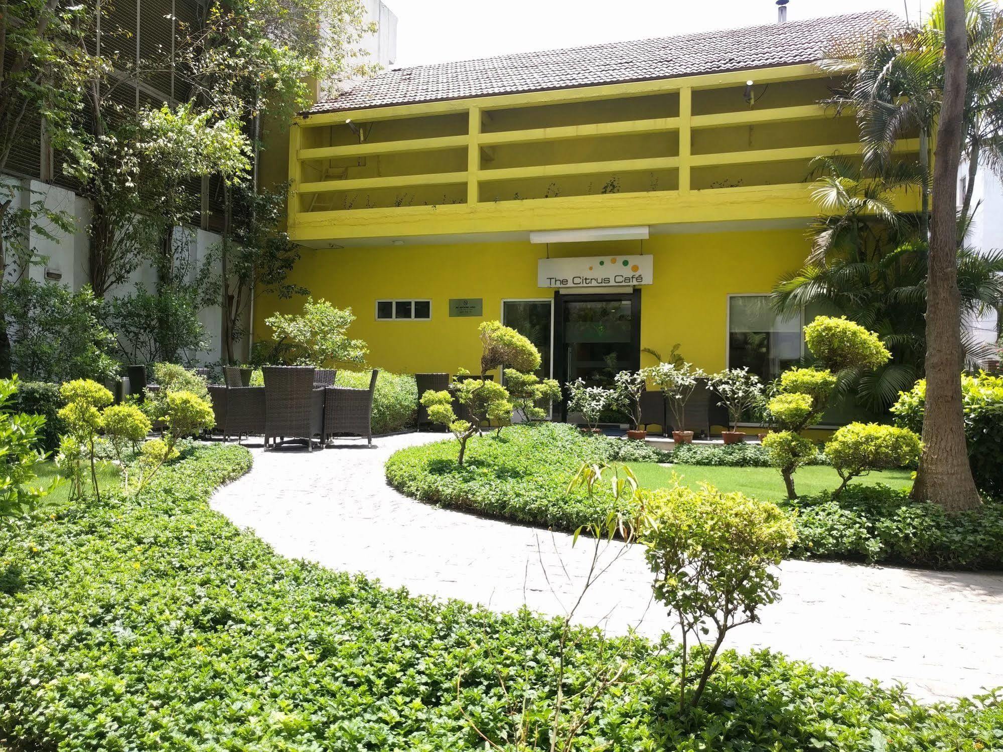 Lemon Tree Hotel, Udyog Vihar, Gurugram Gurgaon Luaran gambar