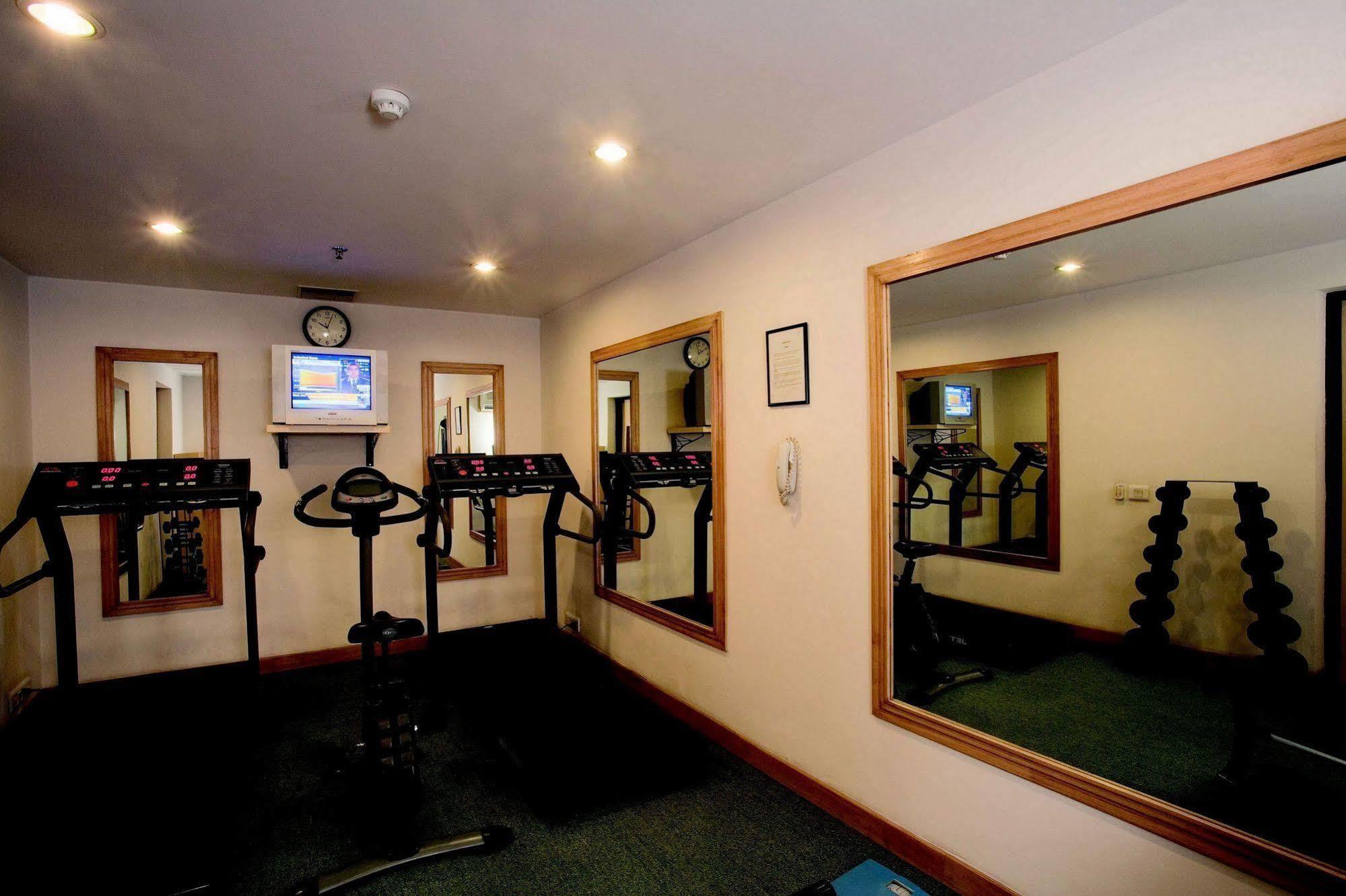 Lemon Tree Hotel, Udyog Vihar, Gurugram Gurgaon Luaran gambar